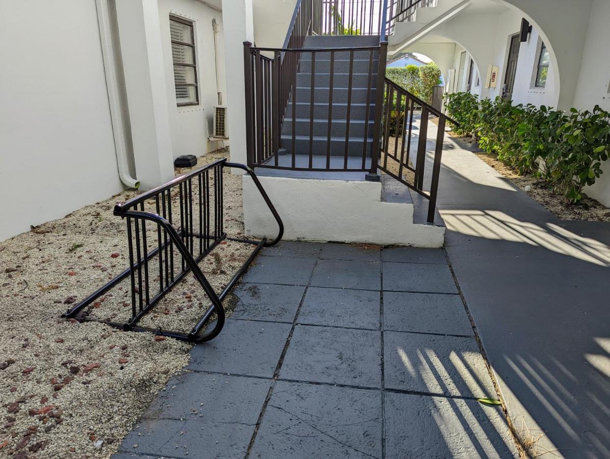 Pier Walk On Deerfield Beach Island Exterior photo